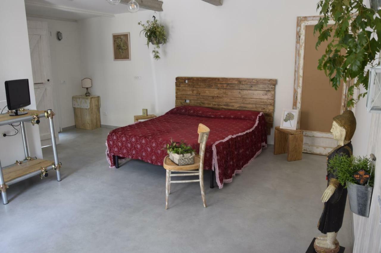 Capannone111 Bed & Breakfast Castiglione di Ravenna Eksteriør bilde